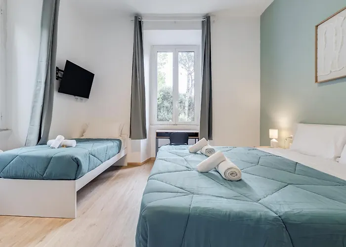 Luxury 4br Newly Renovated, 2 Bathrooms, Smart Tv *