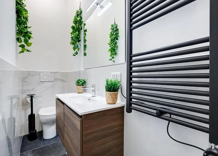 Luxury 4br Newly Renovated, 2 Bathrooms, Smart Tv Appartement Rome